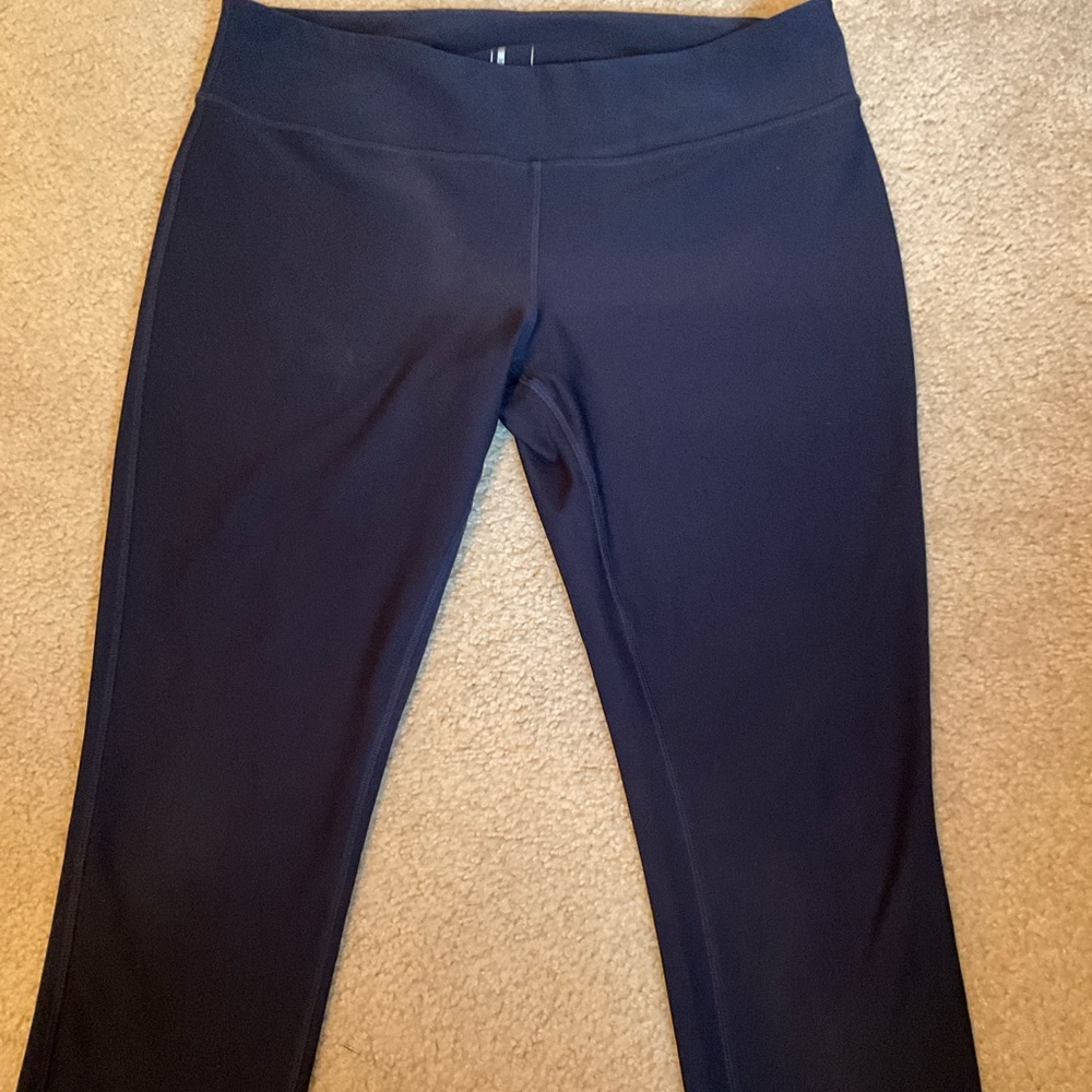 Mondetta Navy Cropped Leggings. Sz. XL